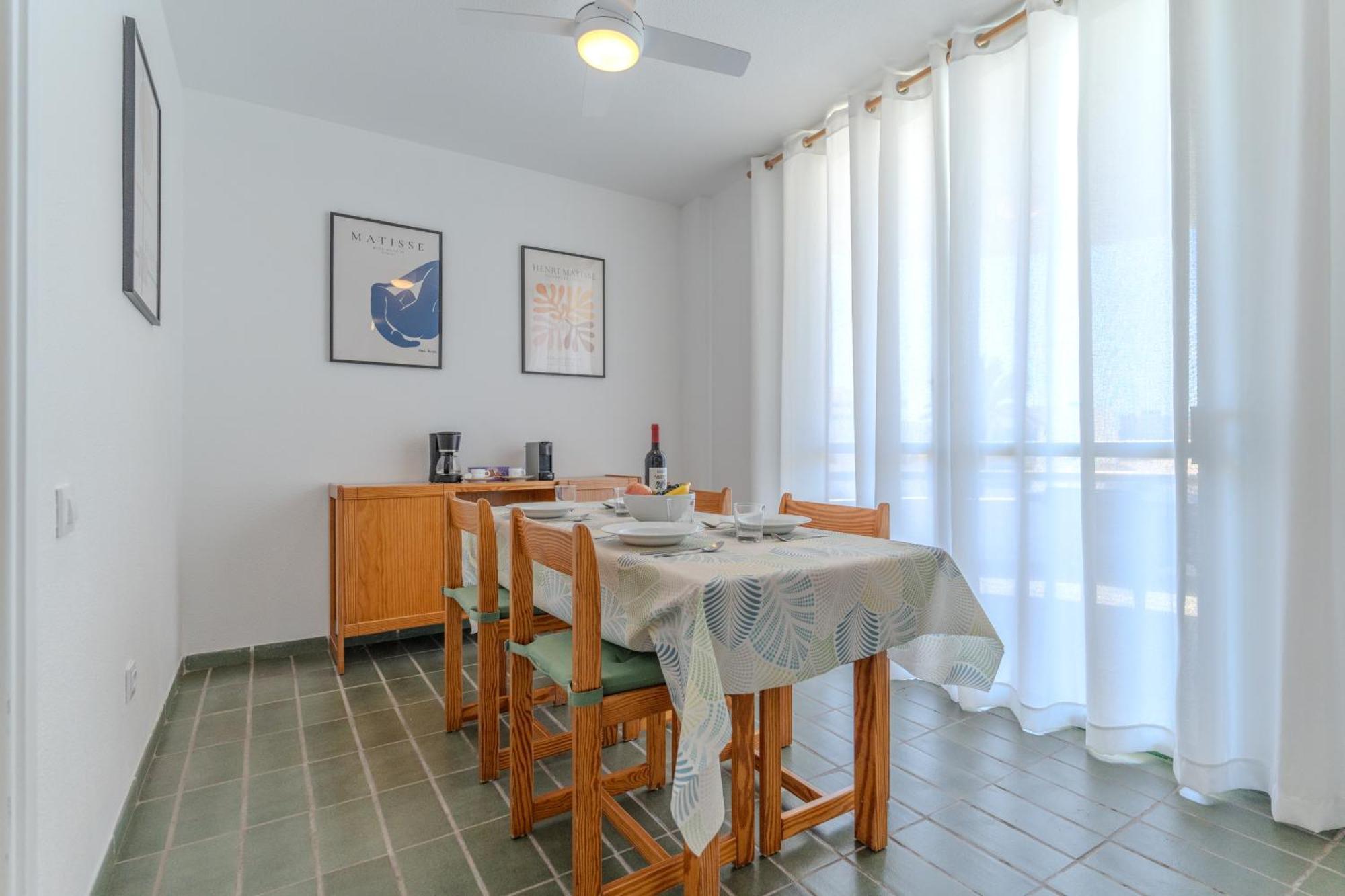 Go2Tenerife Apart Sira Family, Pool & Beach Плая-де-лас-Америкас Экстерьер фото