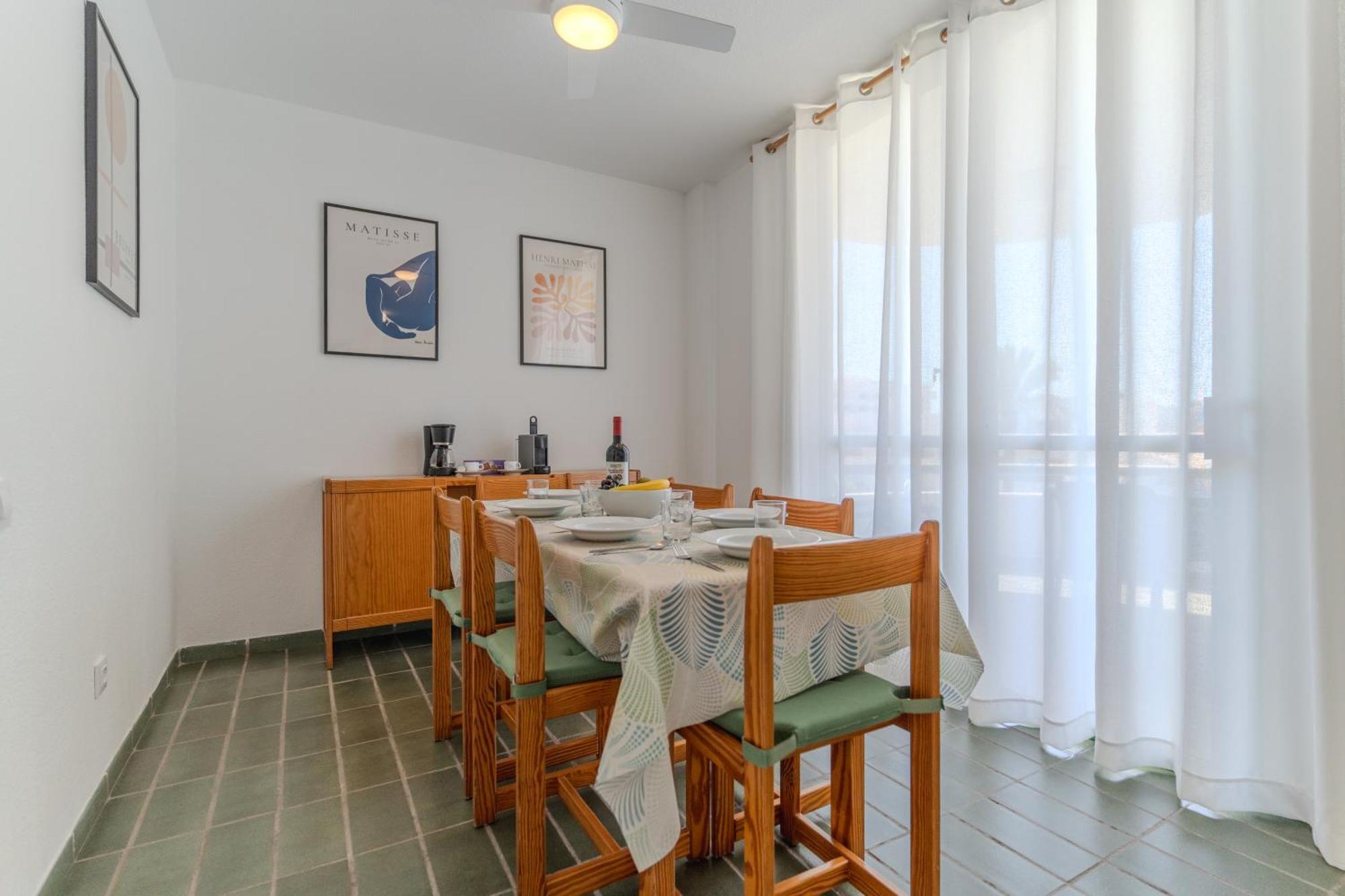 Go2Tenerife Apart Sira Family, Pool & Beach Плая-де-лас-Америкас Экстерьер фото